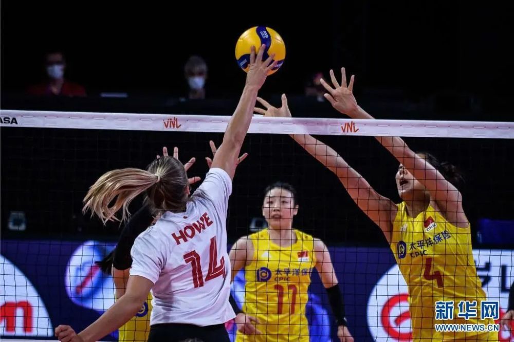  利兹联进攻多点开花大胜副班长球队